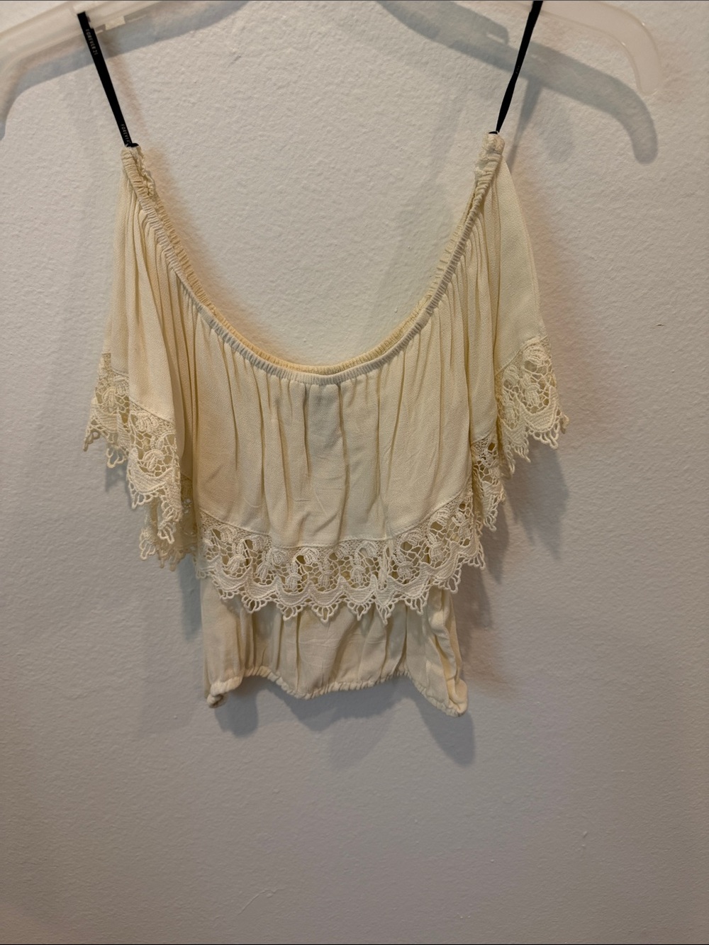 Forever 21 Cream Off-Shoulder Lace Trim Crop Top